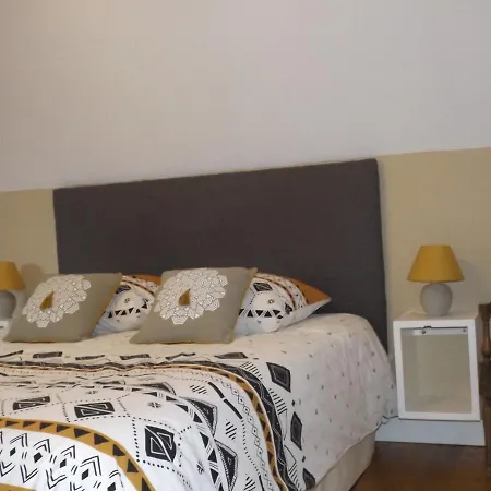 Au Calme Bed & Breakfast *